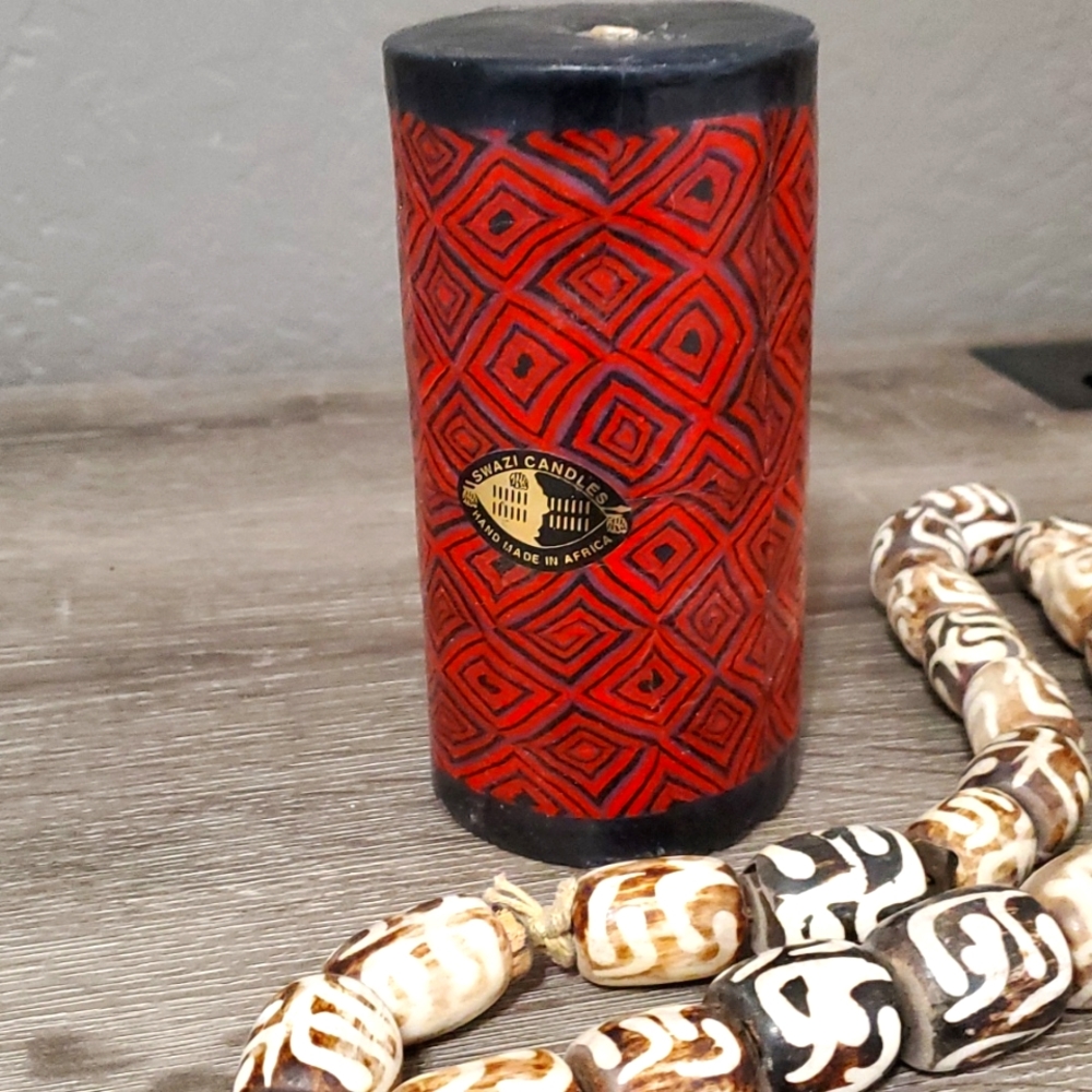Swazi Candle Red and Black